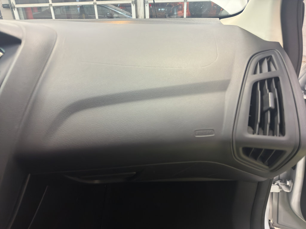 Used 2016 Ford Focus S image 22