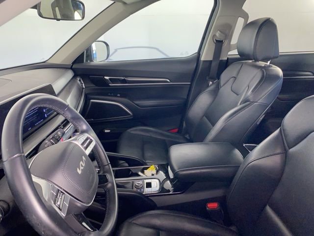 Certified 2024 Kia Telluride S image 11