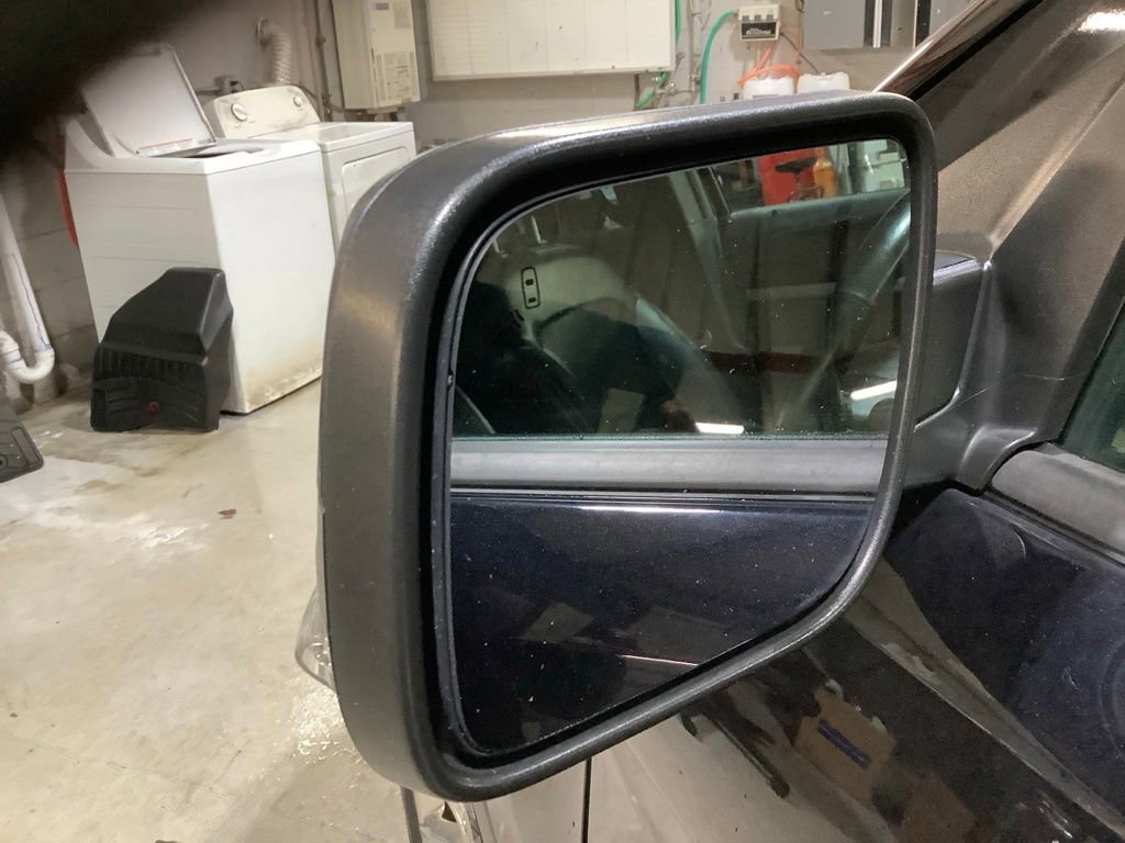 Used 2019 Ford Explorer XLT w/ Equipment Group 202A AWD/4WD image 13
