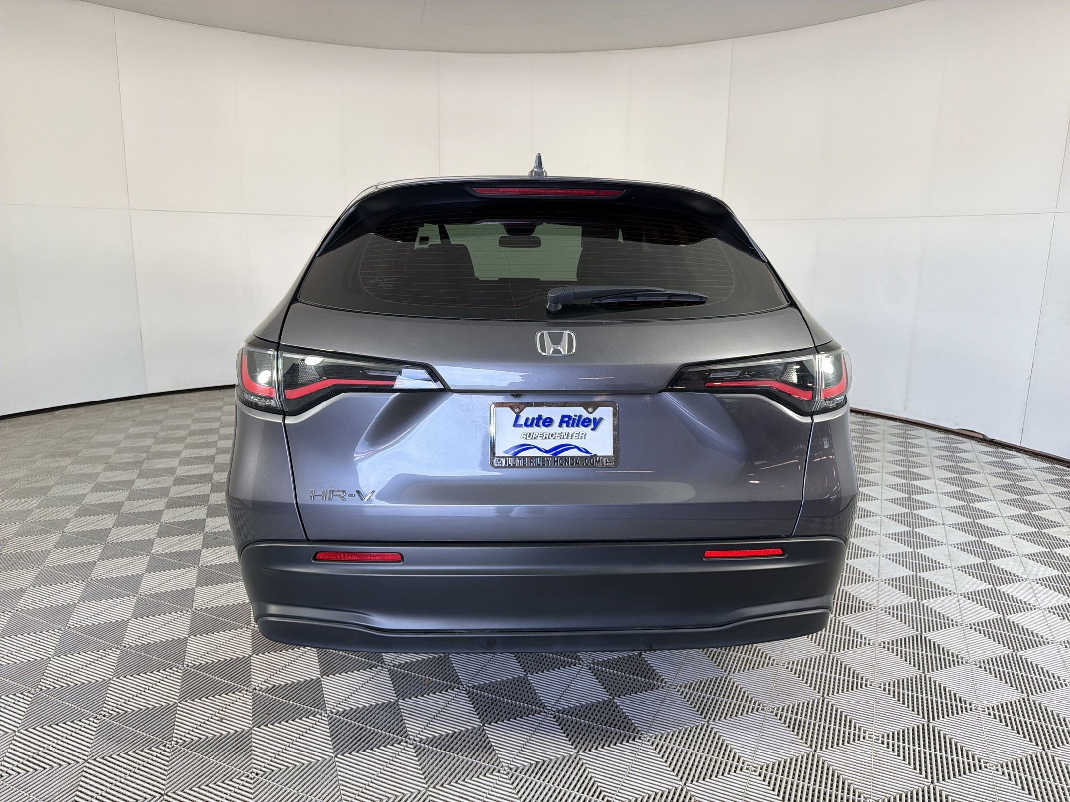 Certified 2025 Honda HR-V LX image 10