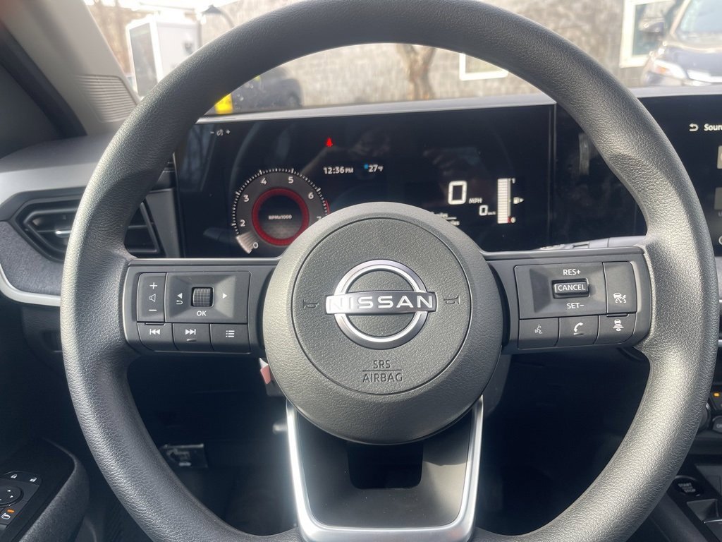 Certified 2025 Nissan Kicks SV w/ SV Premium Package AWD/4WD image 13
