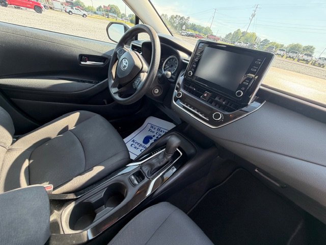 Used 2020 Toyota Corolla LE FWD image 8