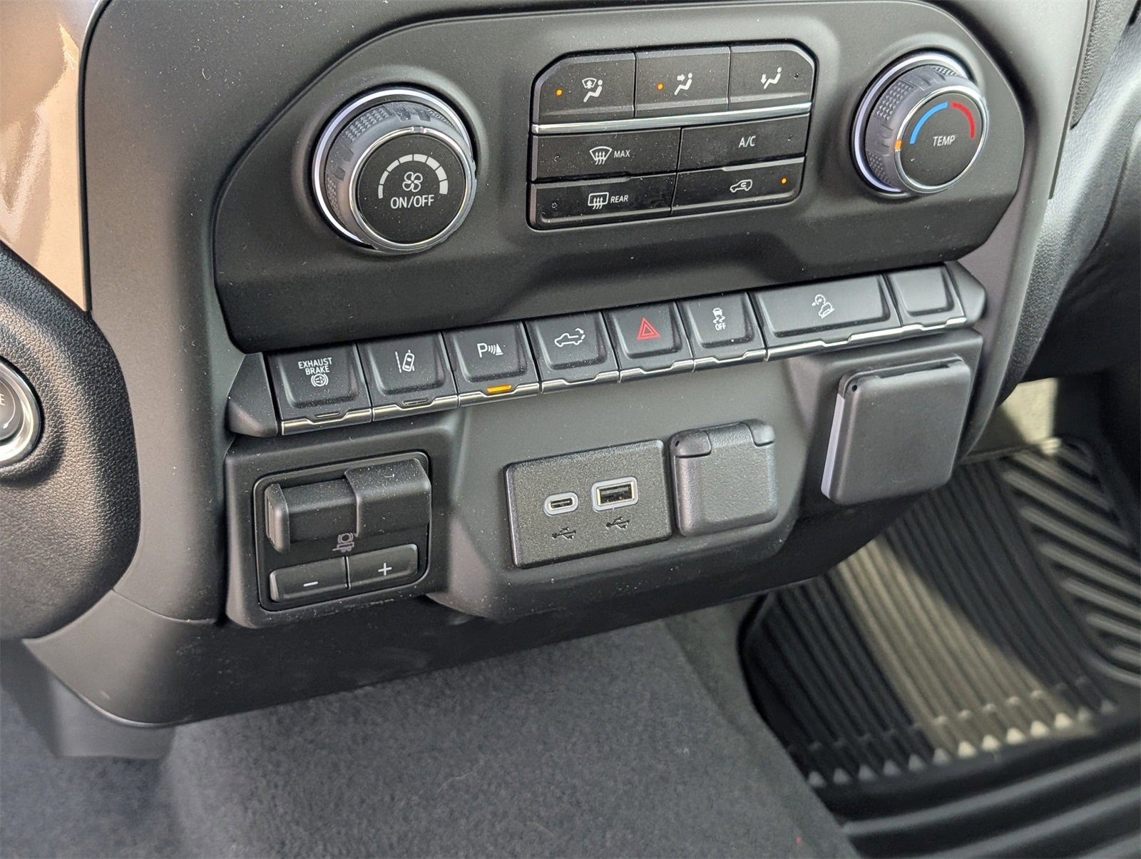 New 2026 Chevrolet Silverado 2500 Custom w/ Custom Value Package image 10