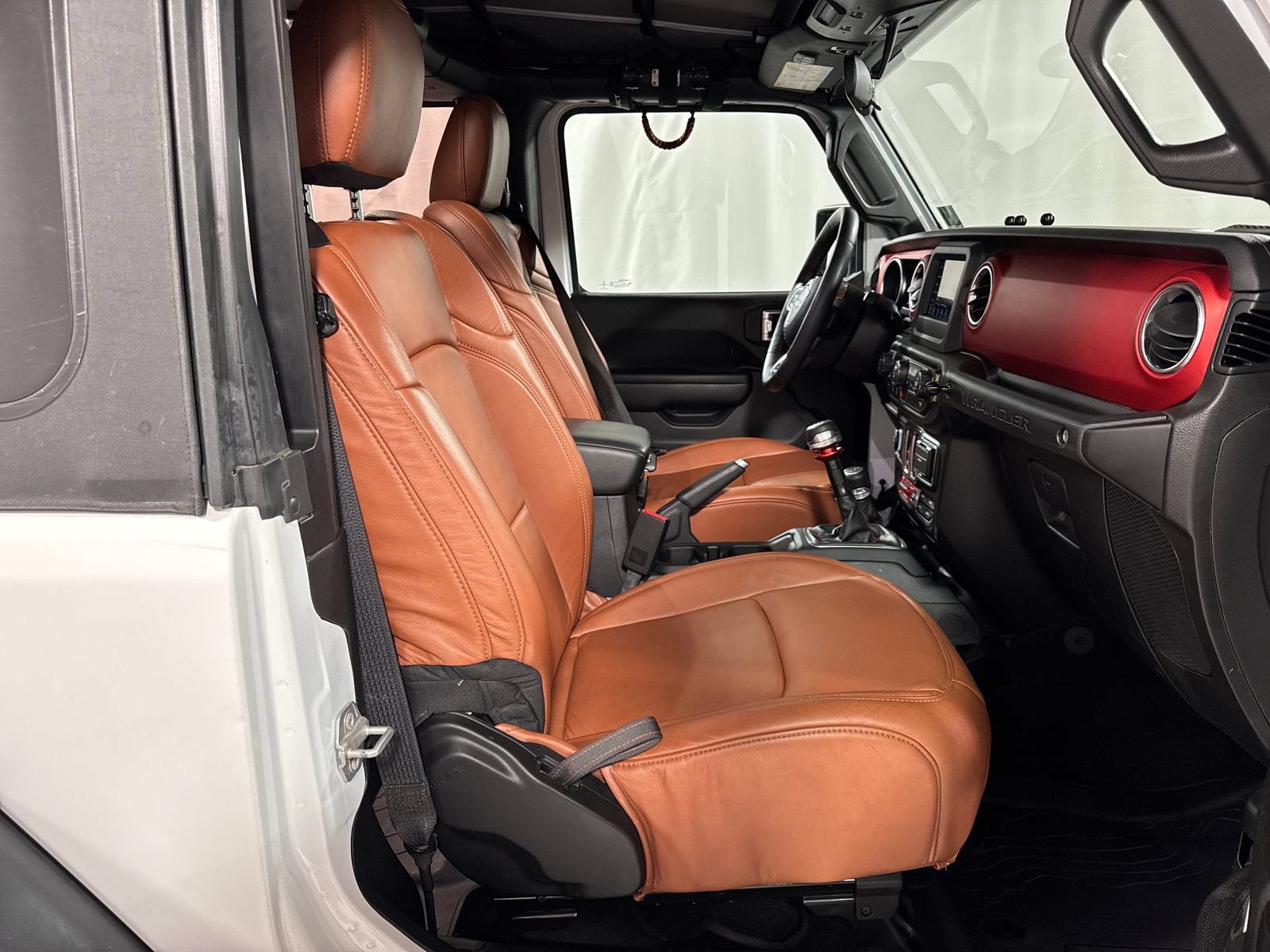 Used 2020 Jeep Wrangler Rubicon AWD/4WD image 24