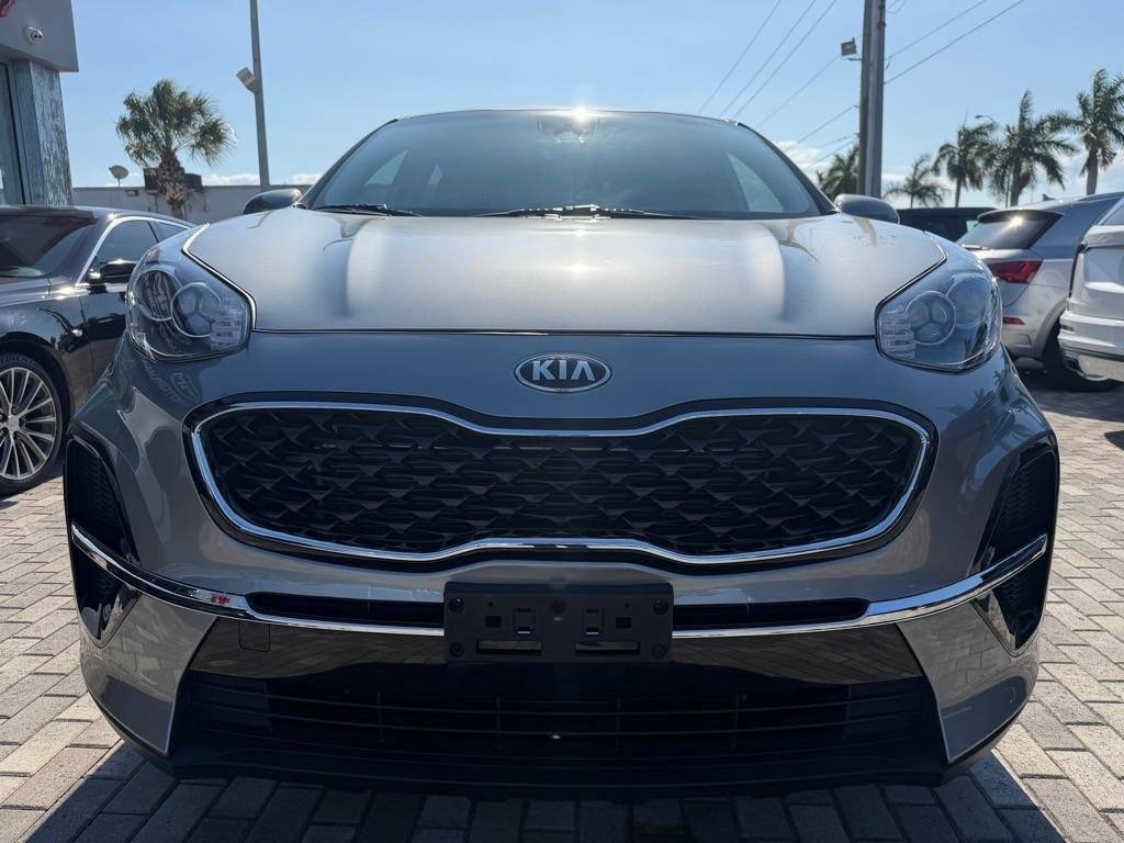 Used 2022 Kia Sportage LX FWD image 2