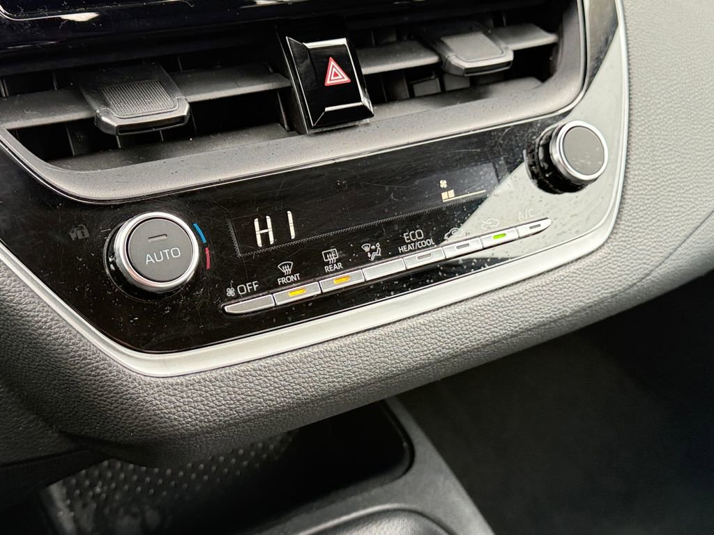 Certified 2024 Toyota Corolla LE image 31