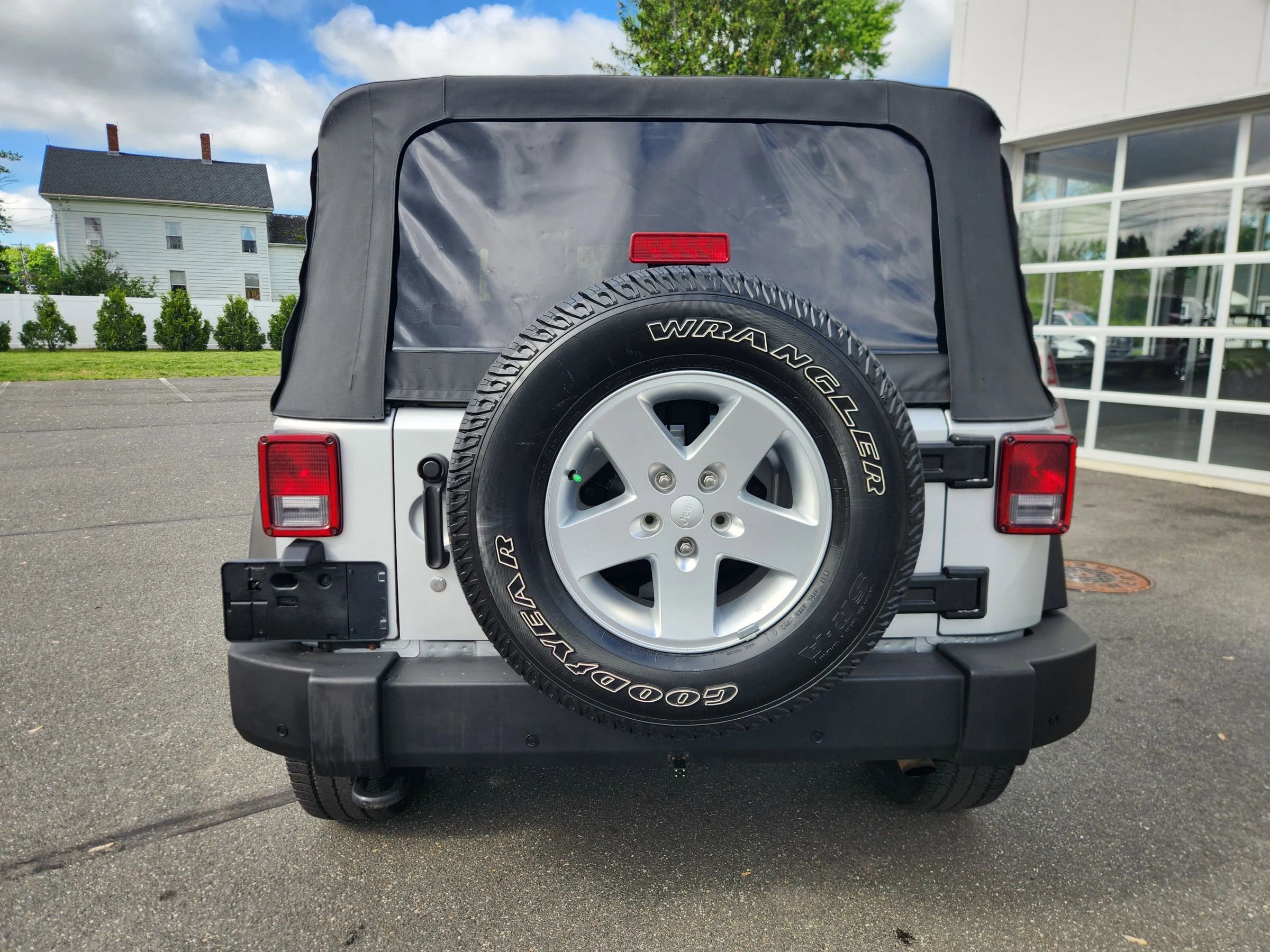 Used 2010 Jeep Wrangler Sport AWD/4WD image 13