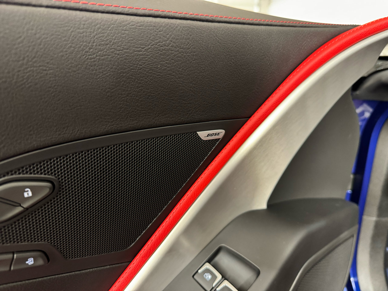 Used 2018 Chevrolet Corvette Stingray Coupe w/ 2LT Preferred Equipment Group image 15