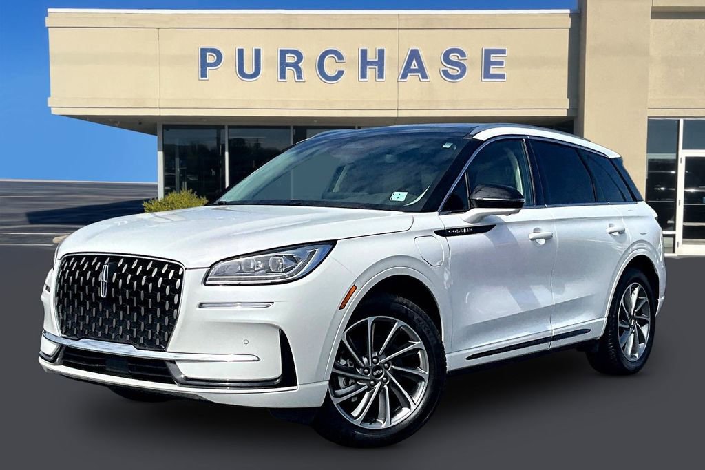 Used 2024 Lincoln Corsair Grand Touring w/ Equipment Group 301A image 3