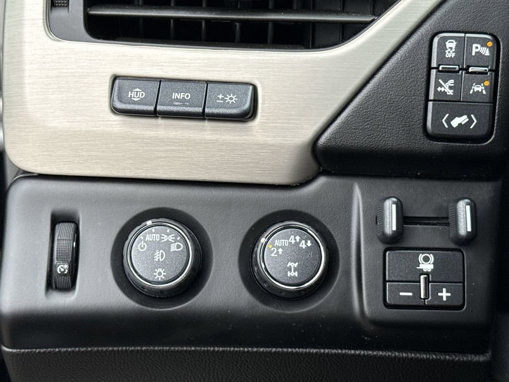 Used 2020 GMC Yukon Denali w/ Open Road Package image 22