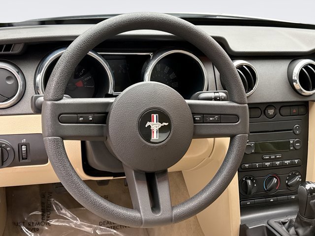 Used 2006 Ford Mustang Coupe image 12