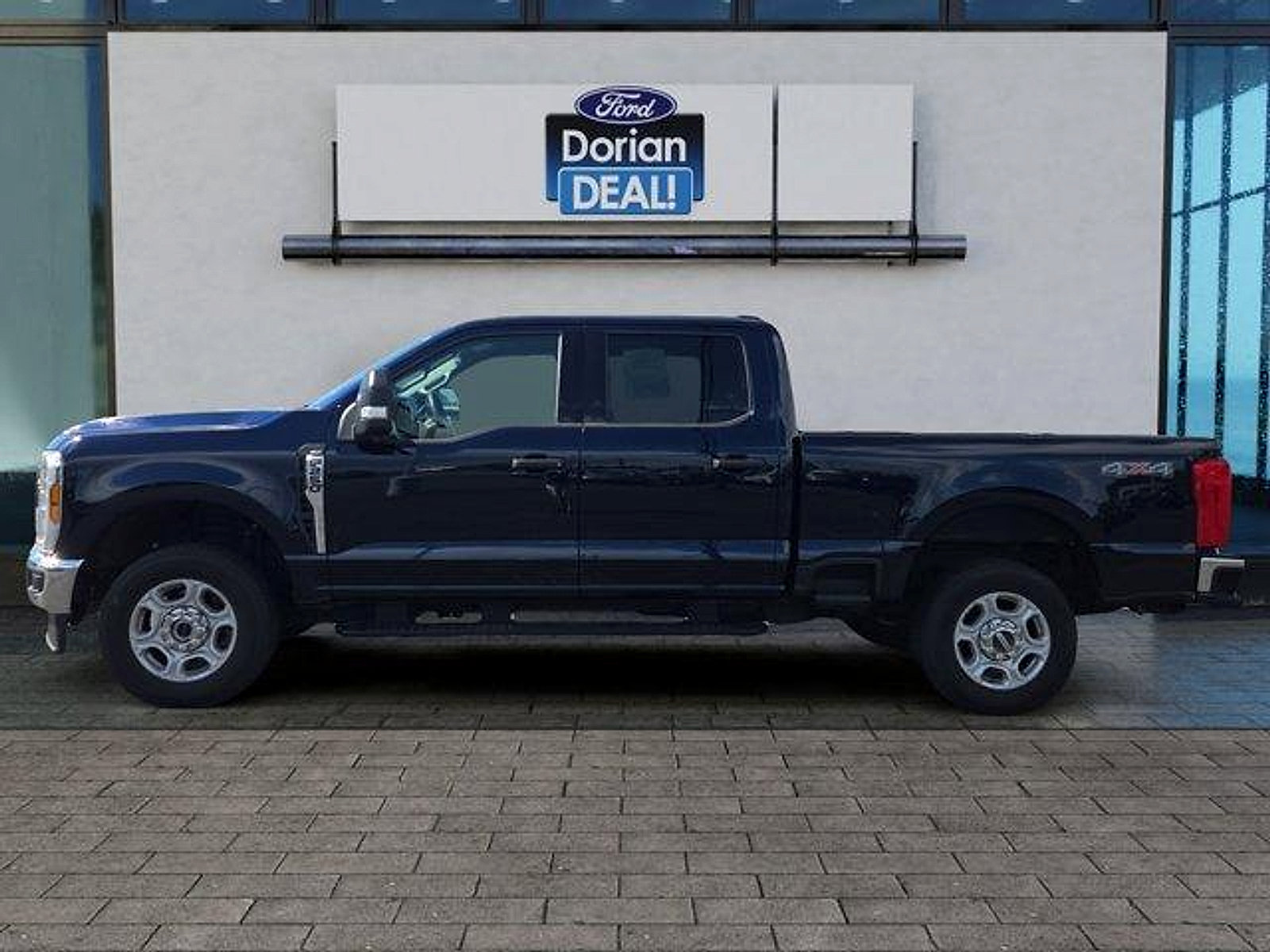 Certified 2025 Ford F250 XLT AWD/4WD image 6