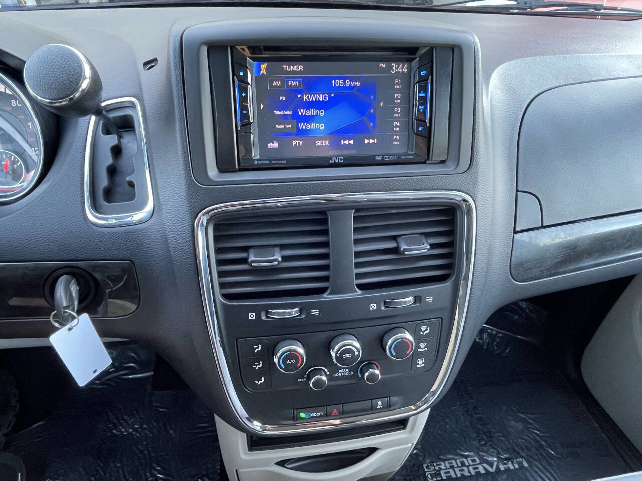 Used 2016 Dodge Grand Caravan SE w/ Quick Order Package 29E SE image 28