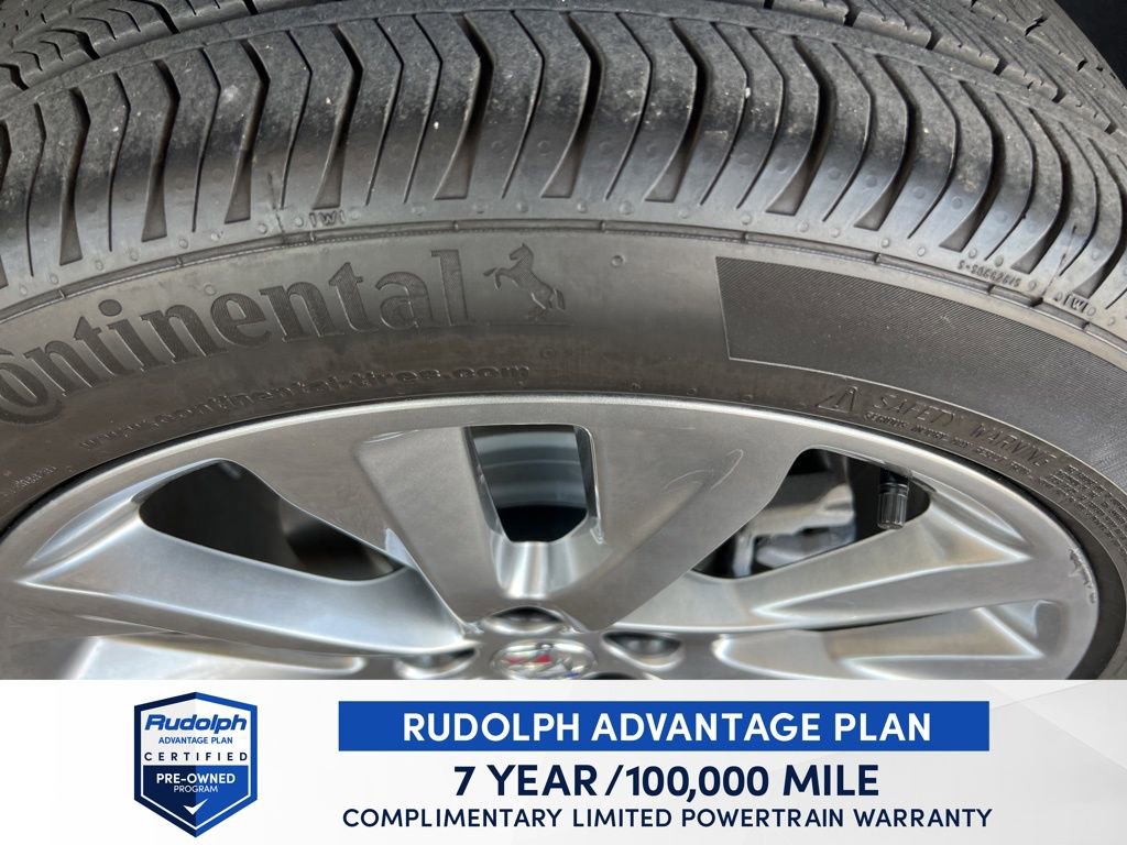 Used 2023 Buick Envision Avenir image 31