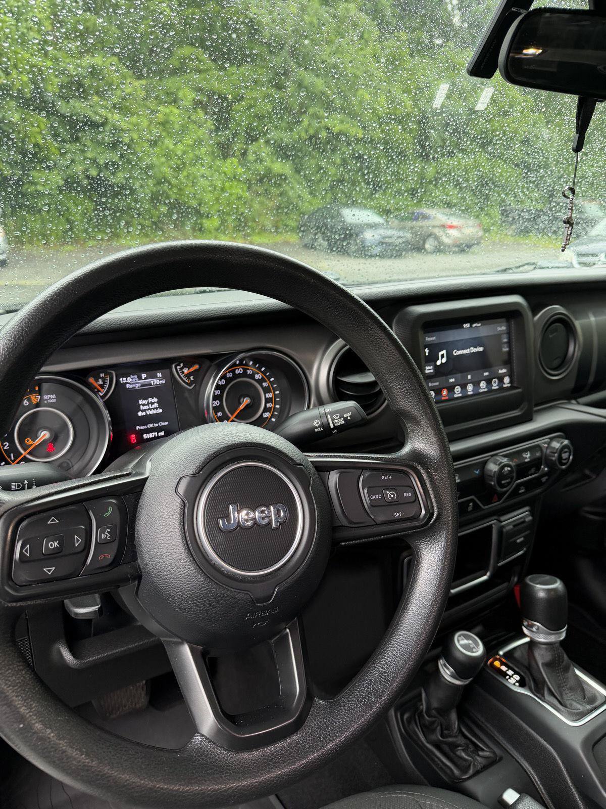 Used 2022 Jeep Gladiator Sport AWD/4WD image 7