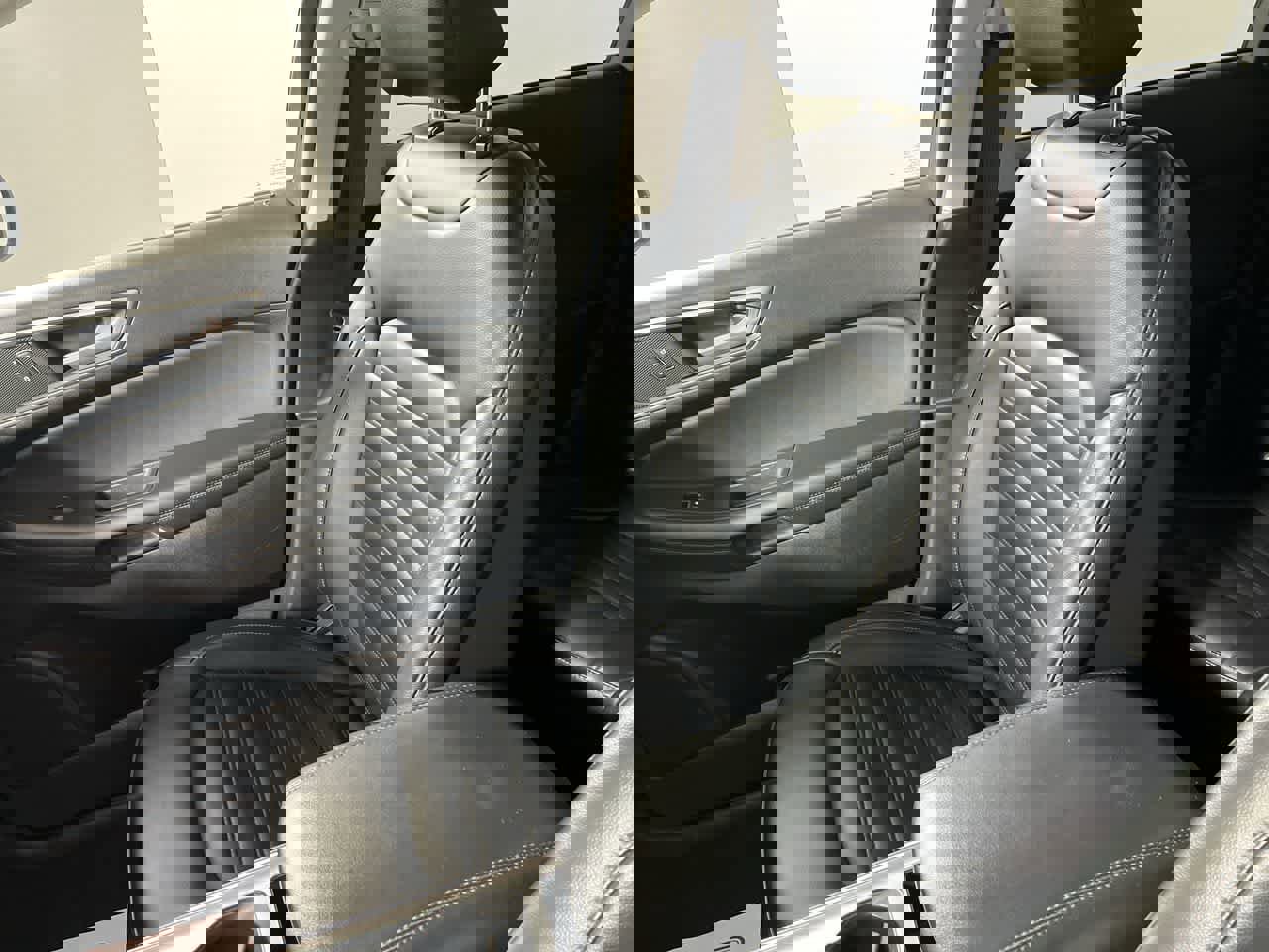 Used 2024 Ford Edge SEL image 25