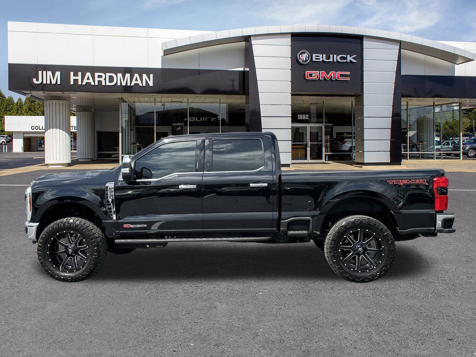 Used 2024 Ford F250 King Ranch w/ Tremor Off-Road Package image 4