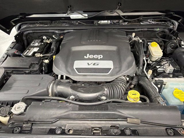 Used 2016 Jeep Wrangler Sahara AWD/4WD image 23
