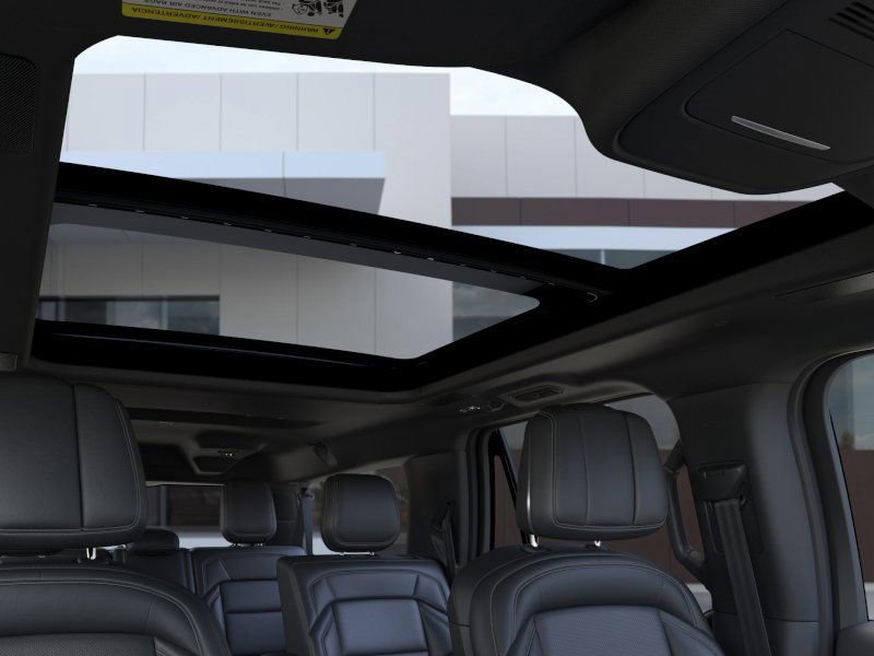 New 2025 Lincoln Navigator L Reserve w/ Jet Appearance Package image 22