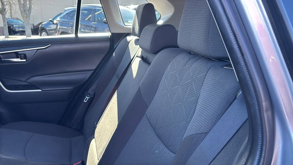 Used 2022 Toyota RAV4 XLE w/ Convenience Package AWD/4WD image 30