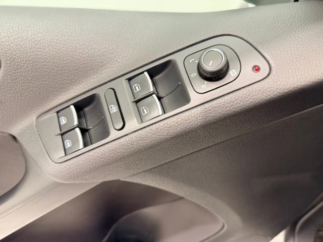 Used 2016 Volkswagen Tiguan R-Line image 22