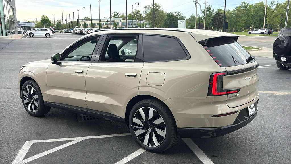 New 2026 Volvo EX90 Ultra AWD/4WD image 4