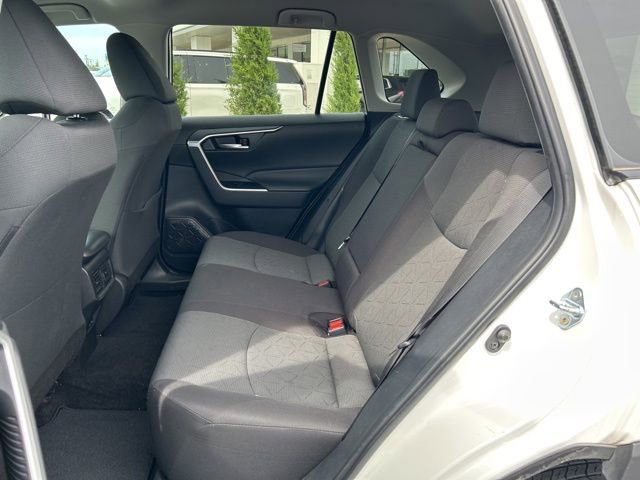 Used 2024 Toyota RAV4 XLE FWD image 23