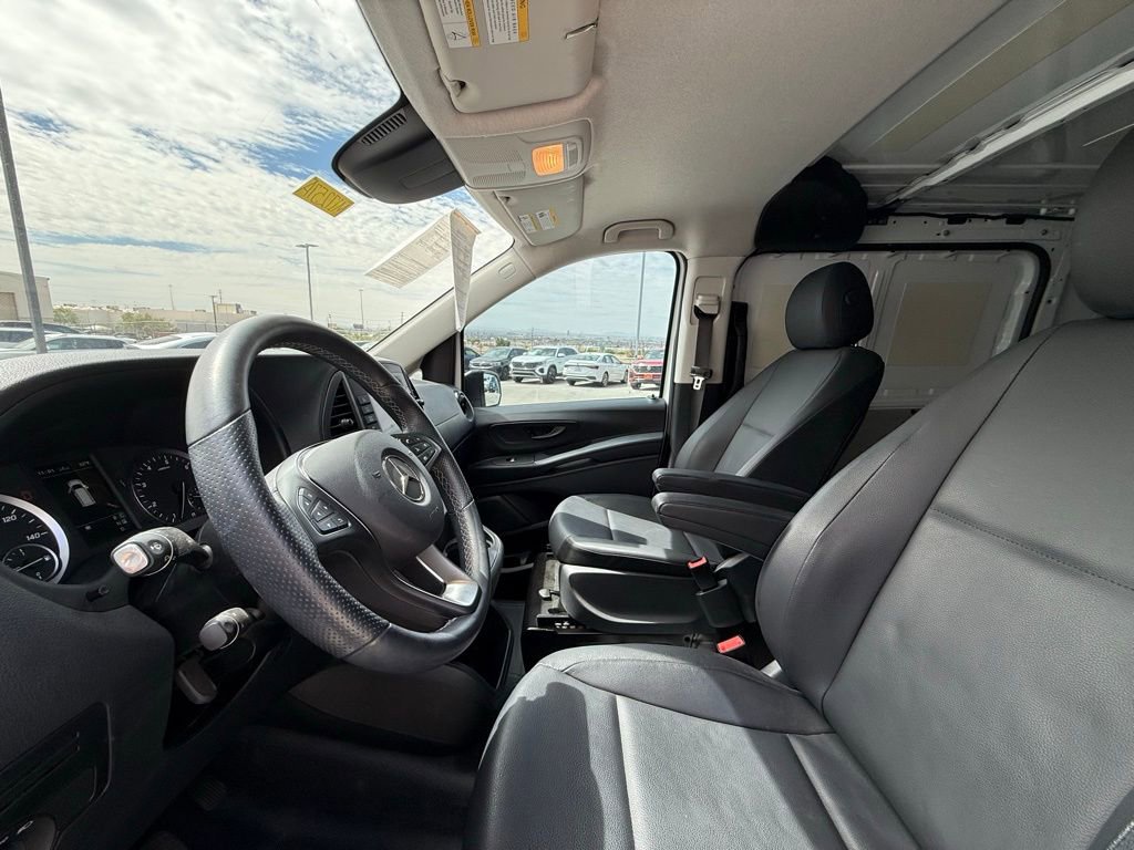 Used 2023 Mercedes-Benz Metris image 12