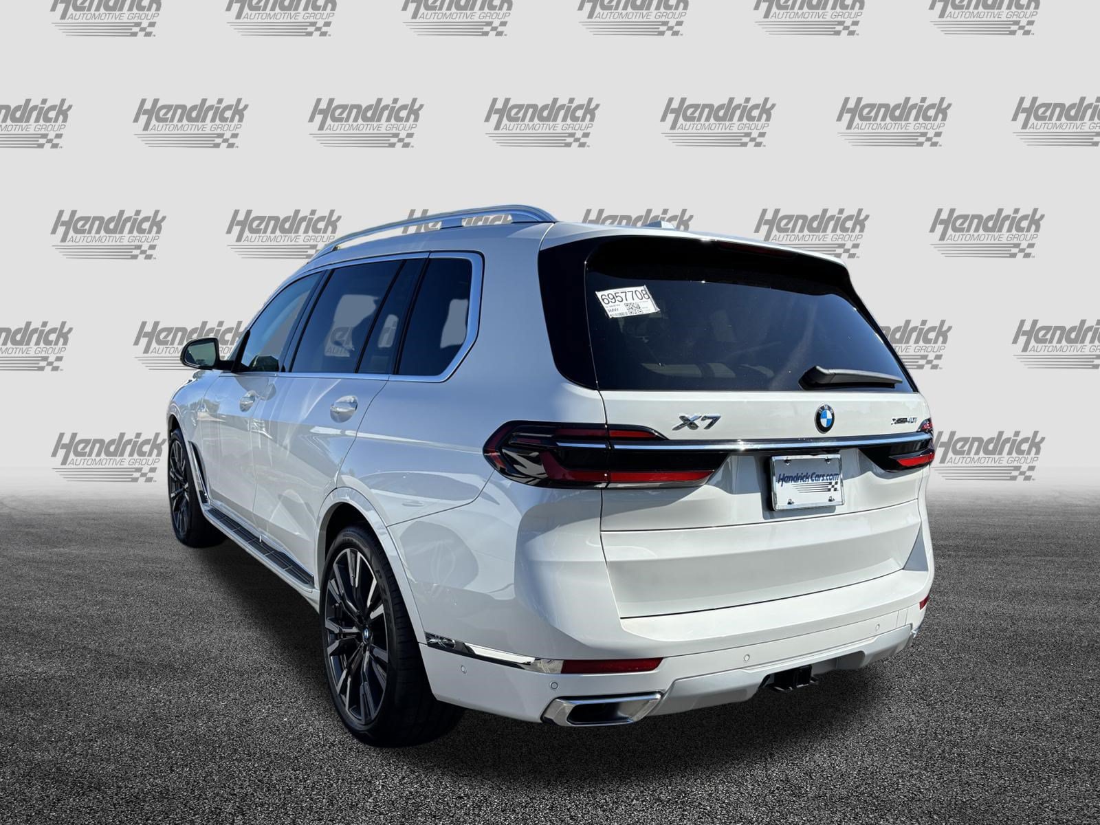 Certified 2024 BMW X7 xDrive40i AWD/4WD image 7