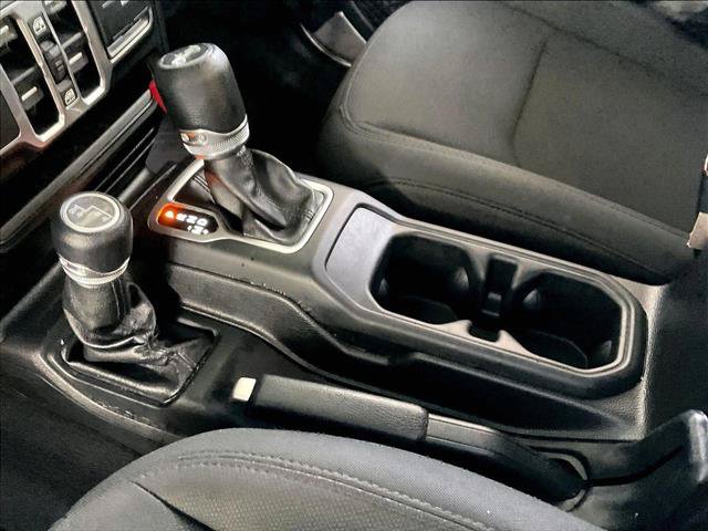 Used 2018 Jeep Wrangler Unlimited Sport S AWD/4WD image 15