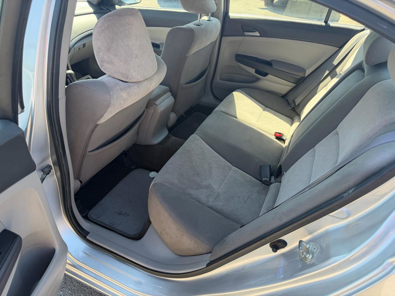 Used 2010 Honda Accord LX image 12