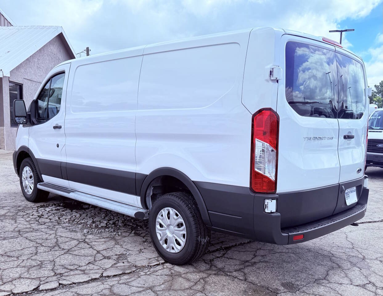 Used 2025 Ford Transit 250 Low Roof w/ Exterior Upgrade Package RWD image 6