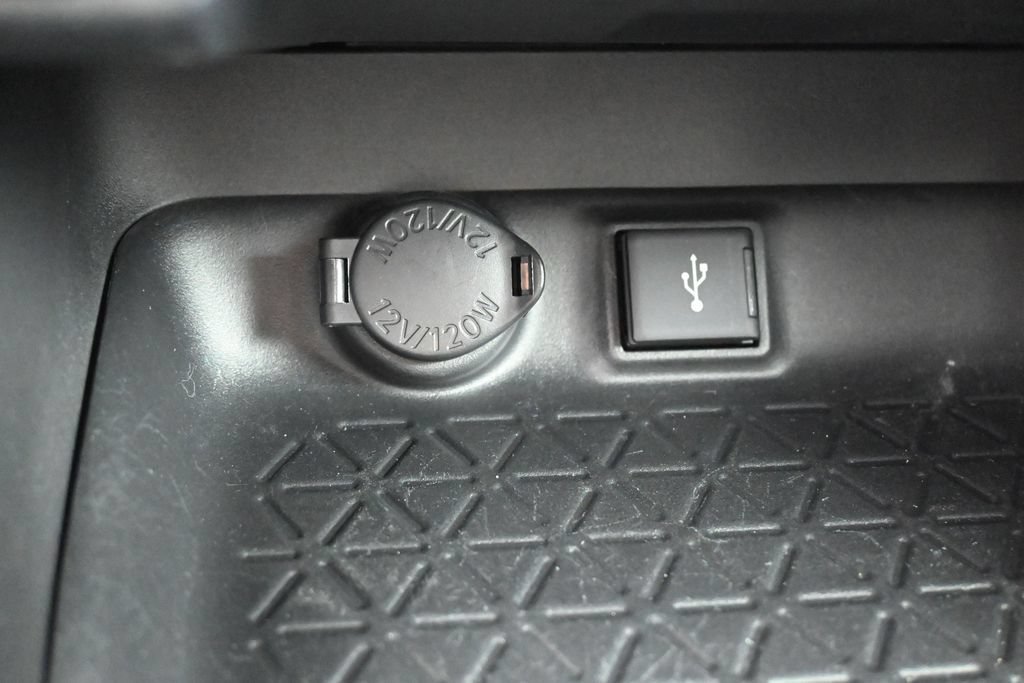 Certified 2020 Toyota RAV4 LE w/ Carpet Mat Package AWD/4WD image 23