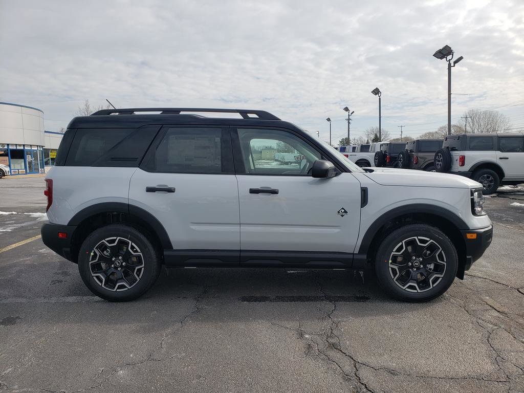 New 2026 Ford Bronco Sport Outer Banks image 2