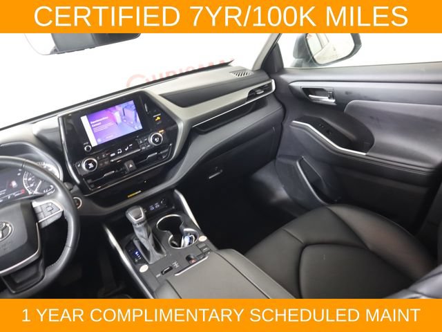 Used 2024 Toyota Highlander XLE FWD image 35