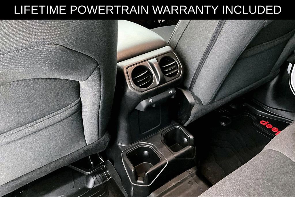 Used 2025 Jeep Gladiator Sport image 32
