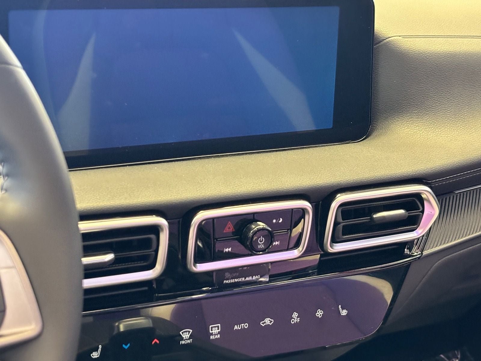 New 2026 Nissan Sentra SV w/ SV Convenience Package FWD image 20