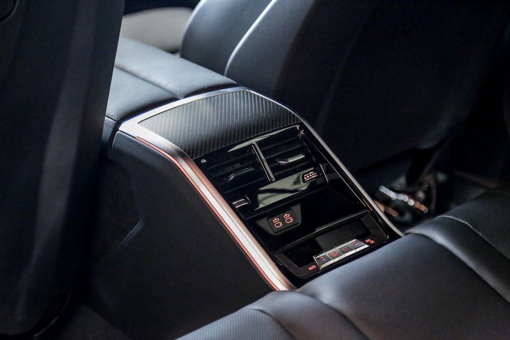 New 2026 BMW M850i xDrive image 29