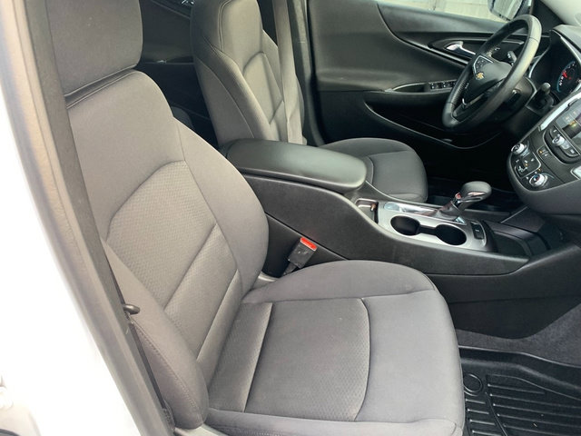 Used 2021 Chevrolet Malibu RS FWD image 10