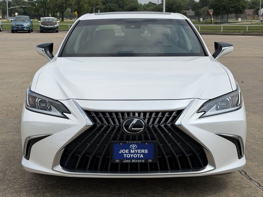 Used 2024 Lexus ES 350 w/ Accessory Package (Z2) FWD image 3