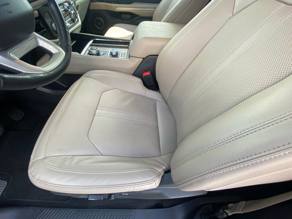 Certified 2024 Ford Expedition Limited image 22