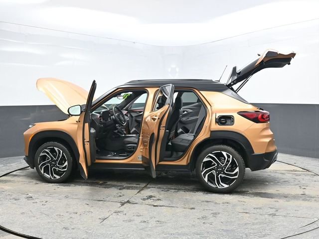 Used 2024 Chevrolet TrailBlazer RS w/ Driver Confidence Package image 28