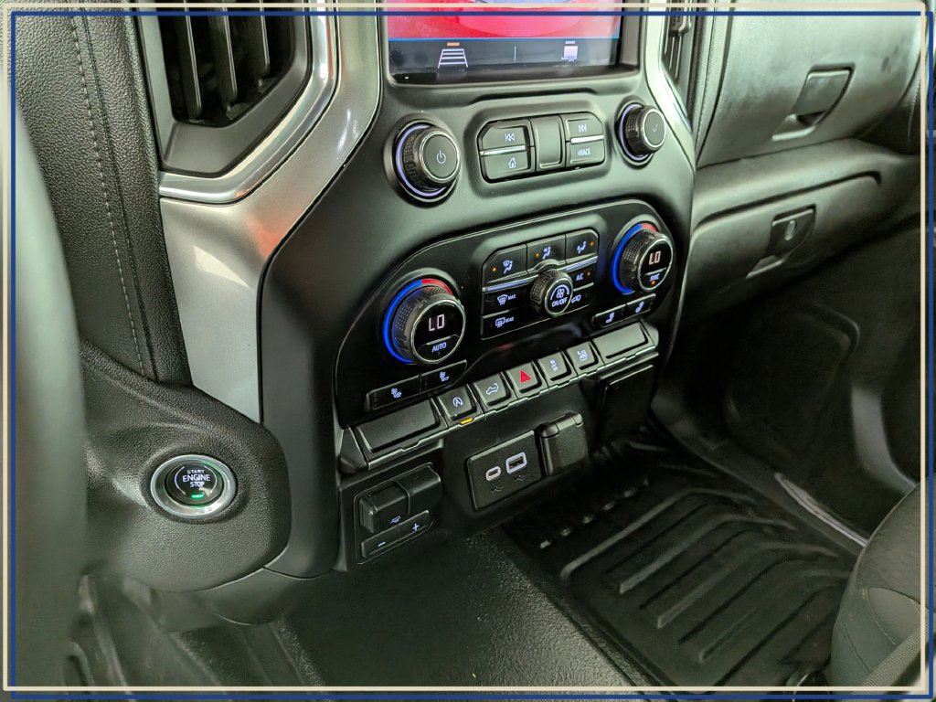 Used 2021 Chevrolet Silverado 1500 LT AWD/4WD image 24