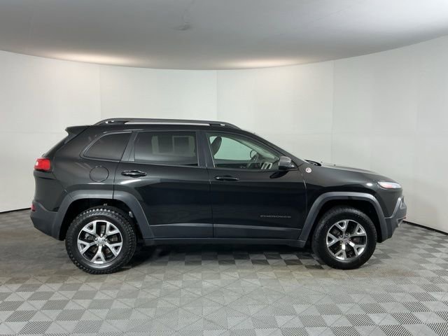 Used 2014 Jeep Cherokee Trailhawk w/ Leather Interior Group AWD/4WD image 4