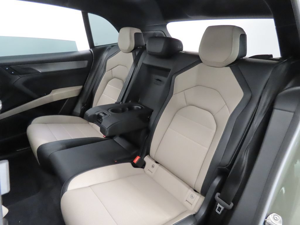 New 2026 Porsche Cayenne Electric AWD/4WD image 45
