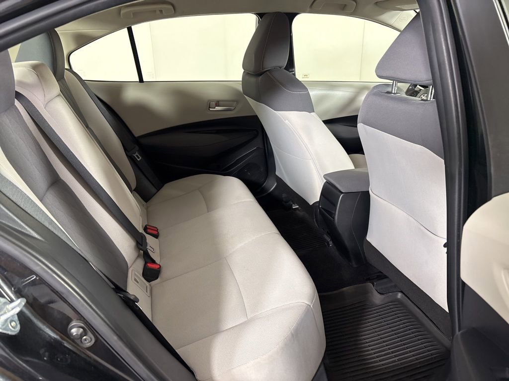 Used 2020 Toyota Corolla LE FWD image 15