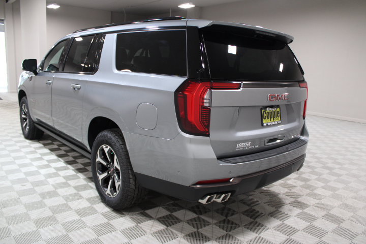 New 2026 GMC Yukon XL AT4 Ultimate AWD/4WD image 10