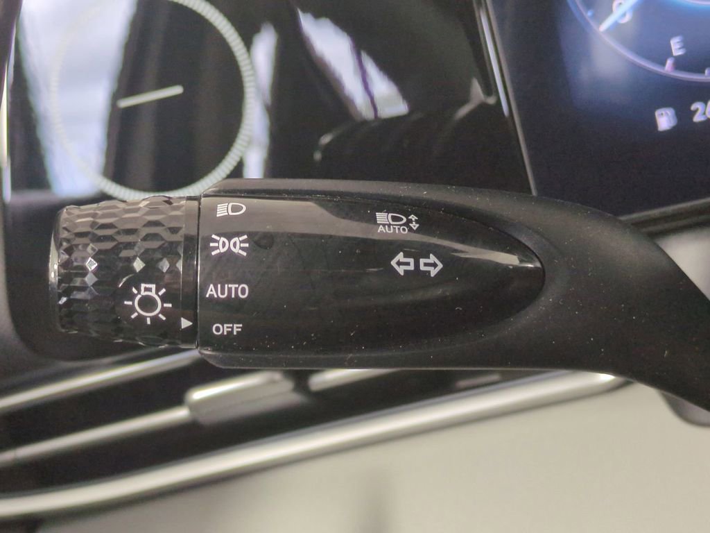 Used 2023 Hyundai Elantra Limited w/ Cargo Package image 29