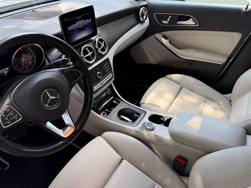 Used 2019 Mercedes-Benz GLA 250 4MATIC image 13