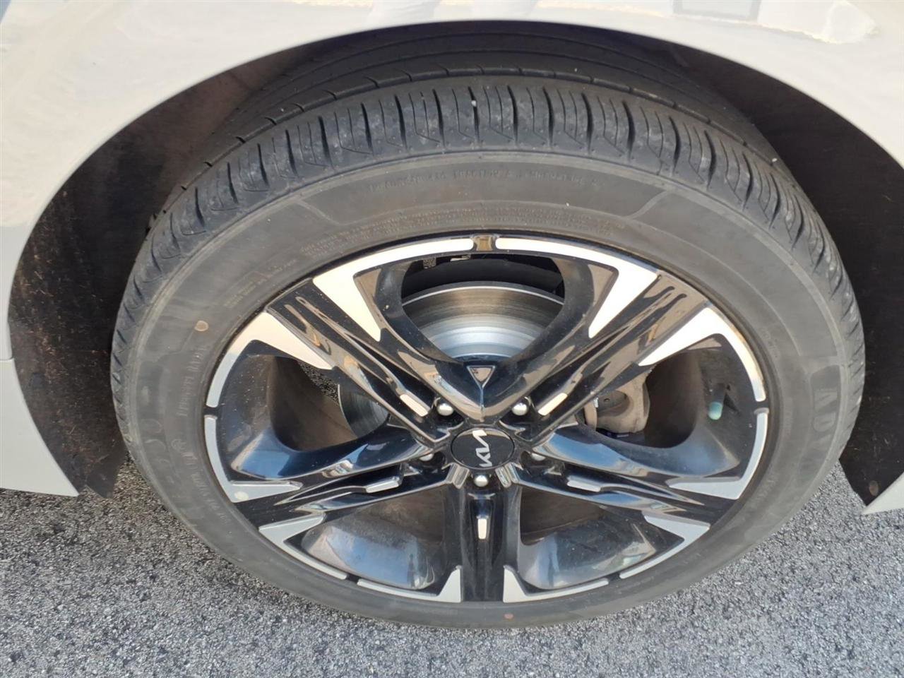 Used 2023 Kia K5 GT-Line image 11